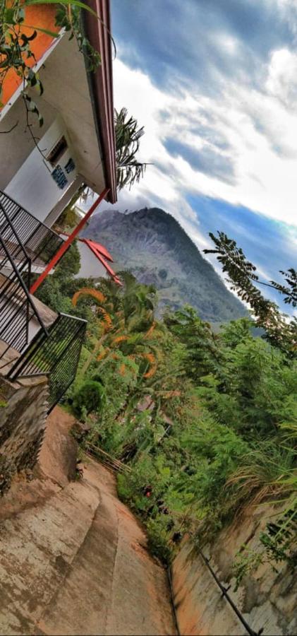 Top Heaven إيلا المظهر الخارجي الصورة